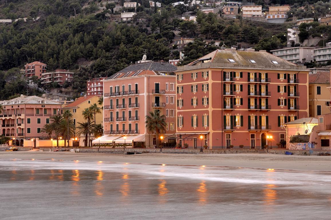 Hotel Residence Baiadelsole Laigueglia Exteriör bild